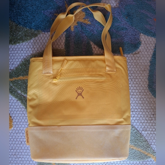 Hydro Flask Lunch Box - Picture 1 of 12